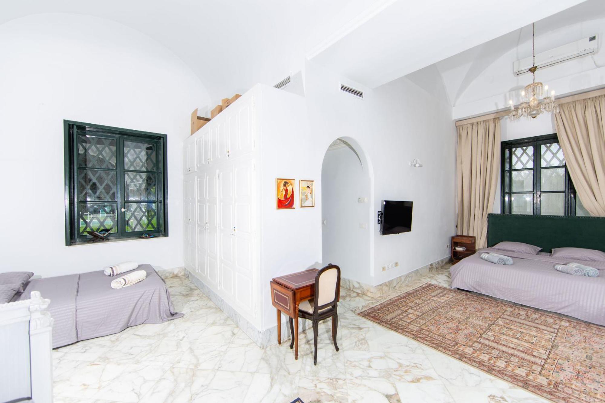 Appartement Prive Dans Une Grande Maison D'Hote La Marsa Ngoại thất bức ảnh