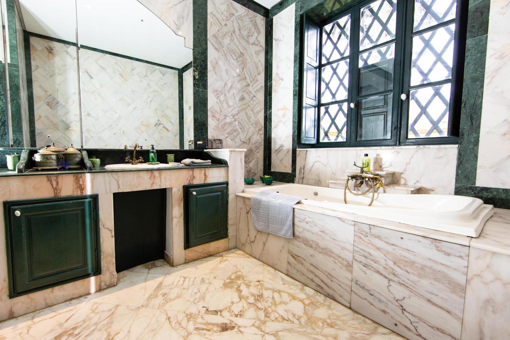 Appartement Prive Dans Une Grande Maison D'Hote La Marsa Ngoại thất bức ảnh